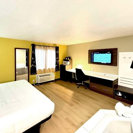 Quality Inn & Suites Віллоуз Екстер'єр фото